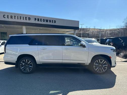 2021 Cadillac Escalade ESV Sport