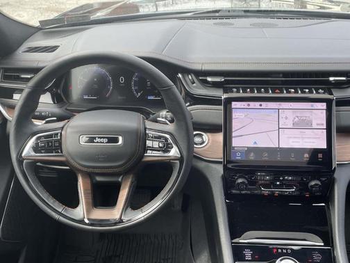 2023 Jeep Grand Cherokee L Summit