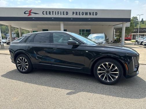 Stellar Black Metallic 2024 Cadillac LYRIQ Sport