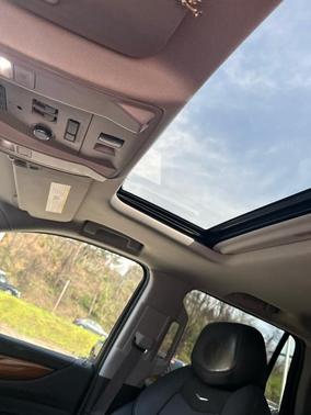 Crystal White Tri-Coat 2017 Cadillac Escalade Luxury