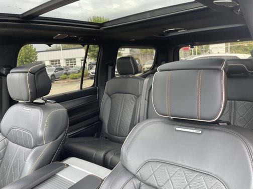 Diamond Black 2023 Jeep Grand Wagoneer Series III
