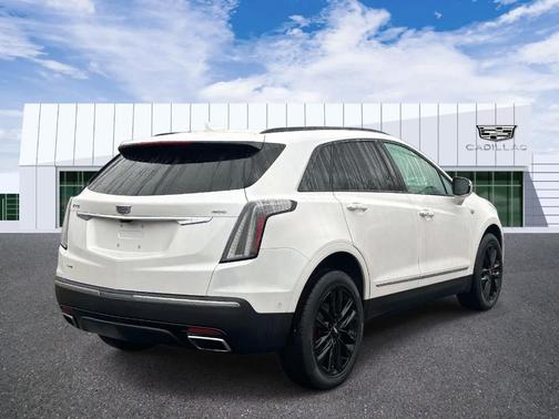 2022 Cadillac XT5 Sport