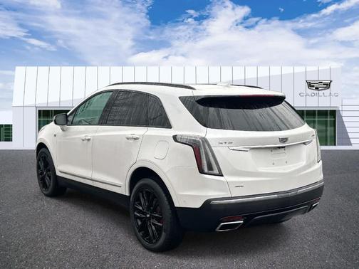 2022 Cadillac XT5 Sport