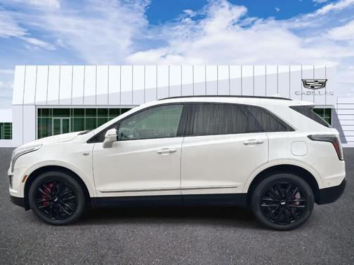 2022 Cadillac XT5 Sport