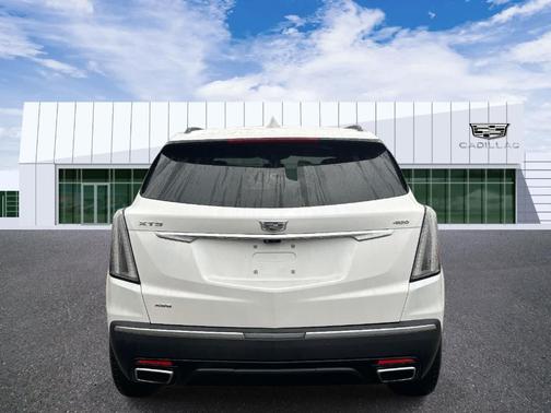 2022 Cadillac XT5 Sport