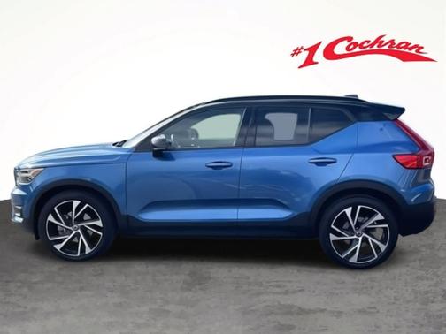2021 Volvo XC40 T5 R-Design