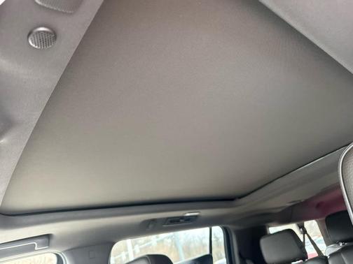 White Frost Tri-Coat 2021 GMC Yukon XL Denali