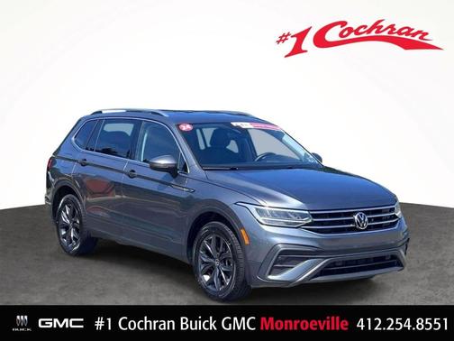 Platinum Gray Metallic 2024 Volkswagen Tiguan 2.0T SE
