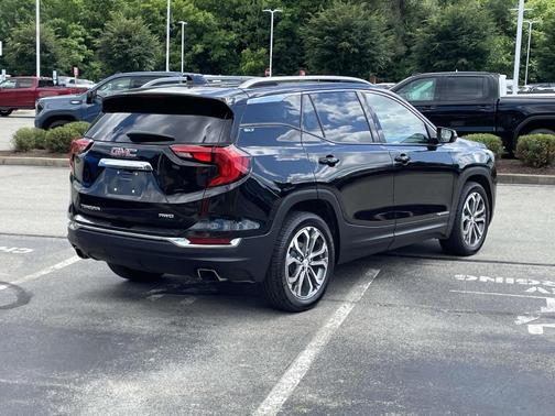 Ebony Twilight Metallic 2020 GMC Terrain SLT