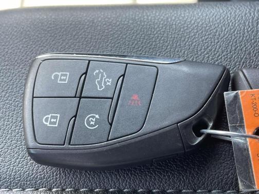 Onyx Black 2022 GMC Sierra 1500 SLT