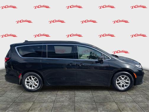 2022 Chrysler Pacifica Touring-L