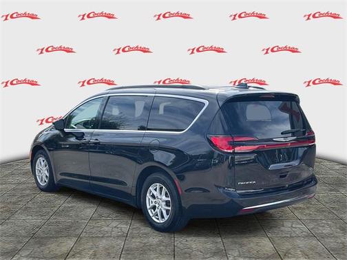 2022 Chrysler Pacifica Touring-L