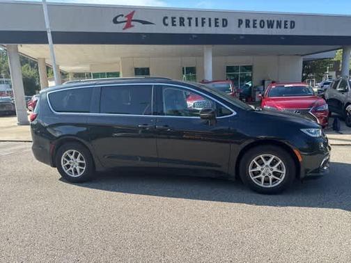 2022 Chrysler Pacifica Touring-L