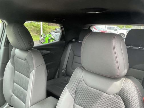 Mosaic Black Metallic 2023 Chevrolet Trailblazer RS