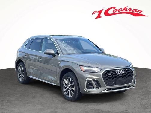Chronos Gray Metallic 2023 Audi Q5 45 S line Prestige