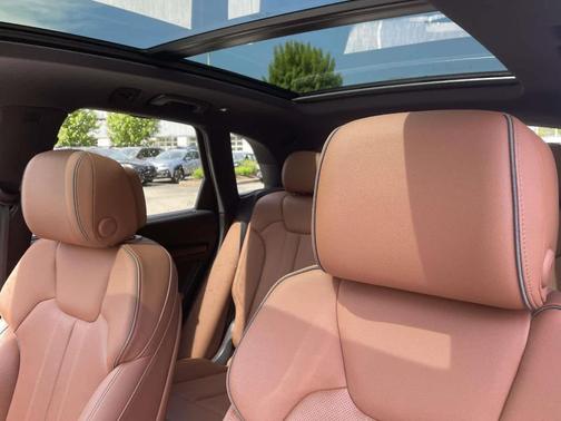 Chronos Gray Metallic 2023 Audi Q5 45 S line Prestige