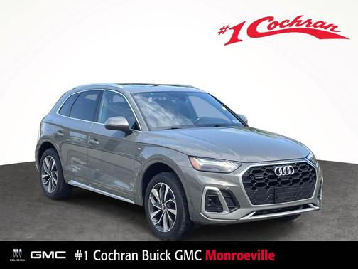 Chronos Gray Metallic 2023 Audi Q5 45 S line Prestige