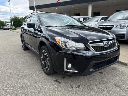 Crystal Black Silica 2016 Subaru Crosstrek 2.0i Limited