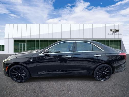 2023 Cadillac CT4 Luxury