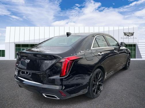 2023 Cadillac CT4 Luxury
