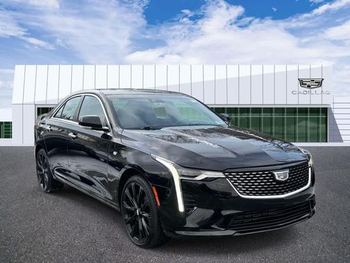 2023 Cadillac CT4 Luxury