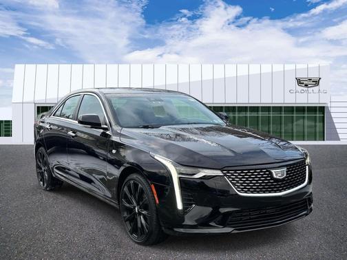 2023 Cadillac CT4 Luxury