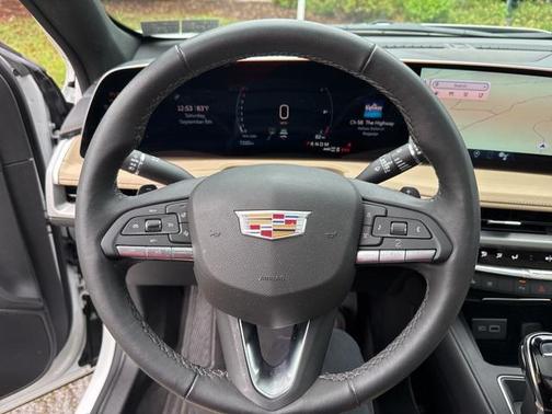 2025 Cadillac XT4 Premium Luxury