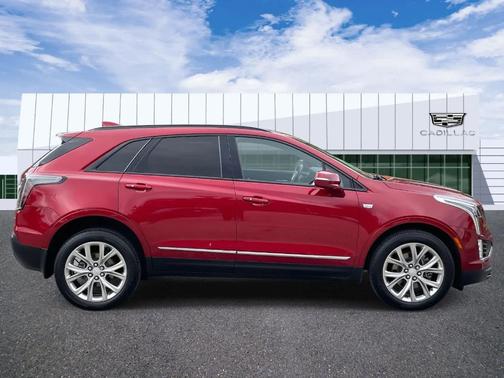 2020 Cadillac XT5 Sport