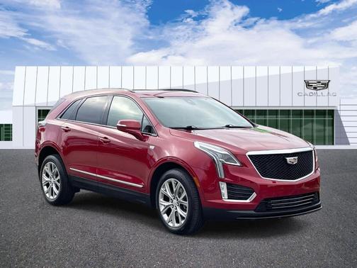 2020 Cadillac XT5 Sport