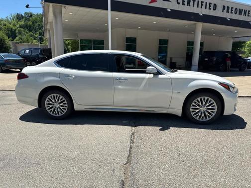 Moonlight White 2015 INFINITI Q70L 3.7X