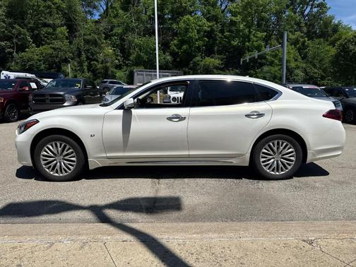 Moonlight White 2015 INFINITI Q70L 3.7X