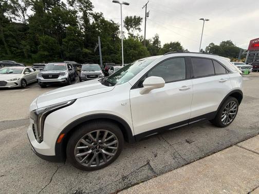 Crystal White Tri-Coat 2020 Cadillac XT4 Sport