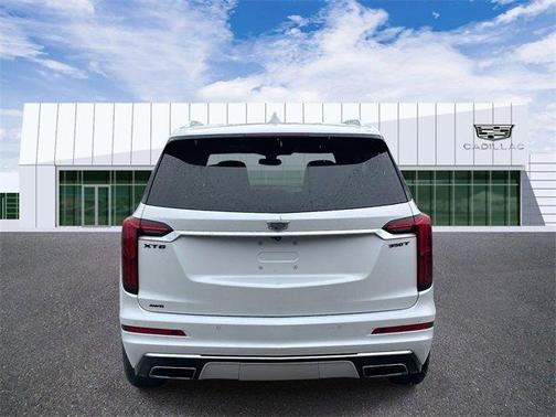 2023 Cadillac XT6 Luxury AWD