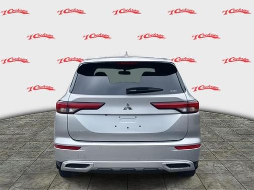 2024 Mitsubishi Outlander 