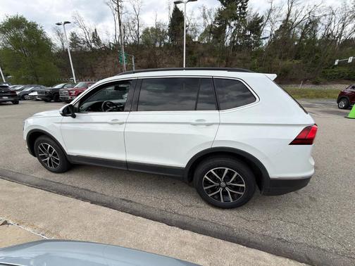Pure White 2021 Volkswagen Tiguan 2.0T SE