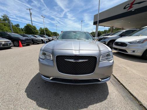 Billet Silver Metallic Clearcoat 2018 Chrysler 300 Limited
