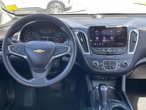 Stone Gray Metallic 2020 Chevrolet Malibu LT