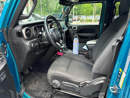 Bikini Pearlcoat 2020 Jeep Wrangler Unlimited Sport