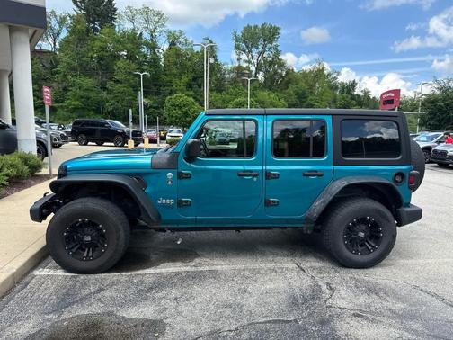 Bikini Pearlcoat 2020 Jeep Wrangler Unlimited Sport