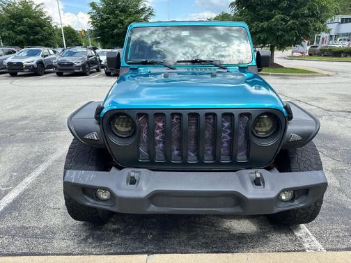 Bikini Pearlcoat 2020 Jeep Wrangler Unlimited Sport