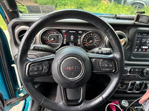 Bikini Pearlcoat 2020 Jeep Wrangler Unlimited Sport