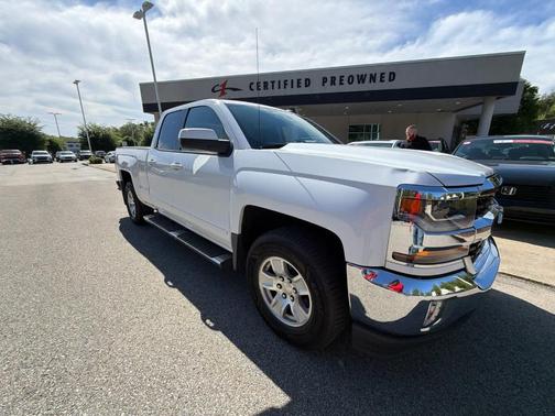 Summit White 2018 Chevrolet Silverado 1500 LT