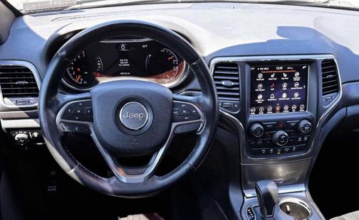 Diamond Black 2018 Jeep Grand Cherokee Upland