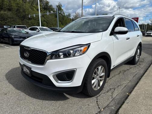 2018 Kia Sorento LX