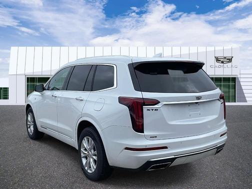 2023 Cadillac XT6 Luxury AWD