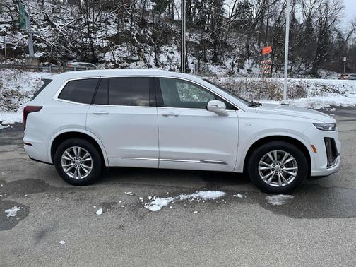 2023 Cadillac XT6 Luxury AWD