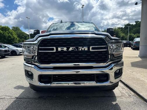 Diamond Black 2024 RAM 2500 Big Horn