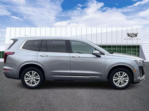 2024 Cadillac XT6 Luxury AWD