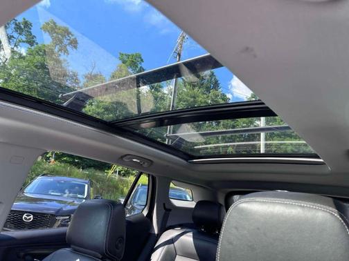 Ebony Twilight Metallic 2022 GMC Terrain SLT