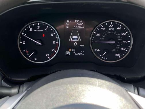 Crystal White Pearl 2024 Subaru Outback